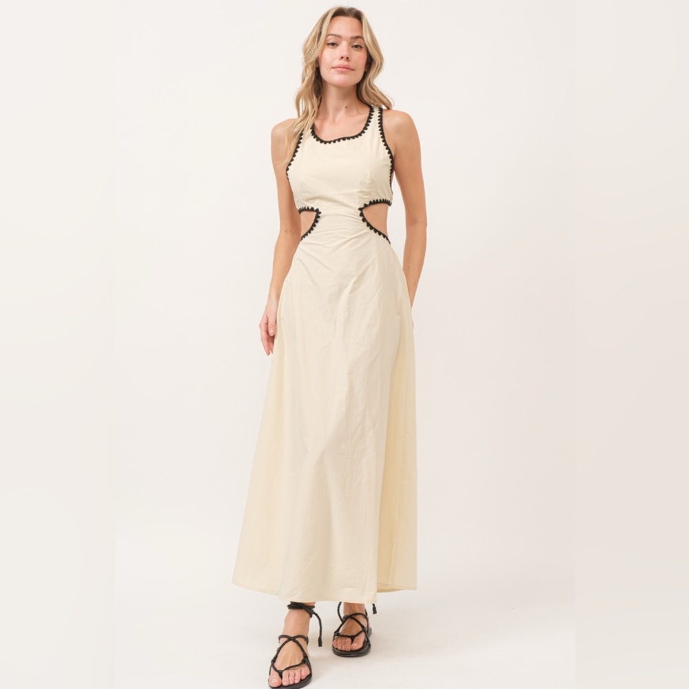 726. Alene Contrast Trim Cut Out Detail Maxi Dress in Ivory